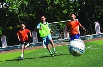 全国首批校园足球特色学校 江苏618所中小学入