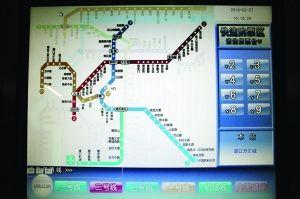 南京地铁10号线"土豪金"试跑 过江只需4分钟