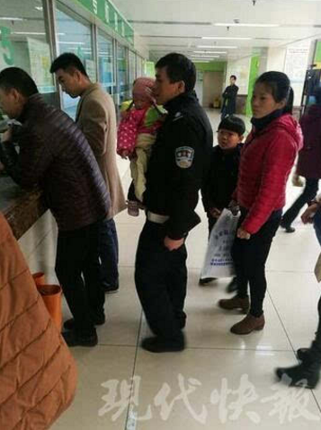 一岁娃娃突发高烧宿醉老爸酒驾送医被查