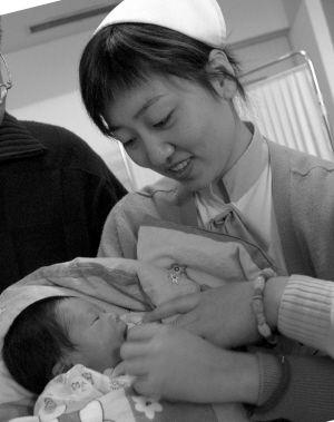 江苏二胎政策放宽 新生儿每年最高增加18万人