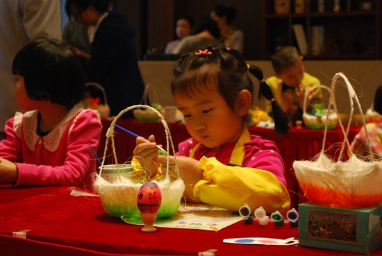 香港兴业·御缇湾复活节绘蛋亲子DIY温情落幕