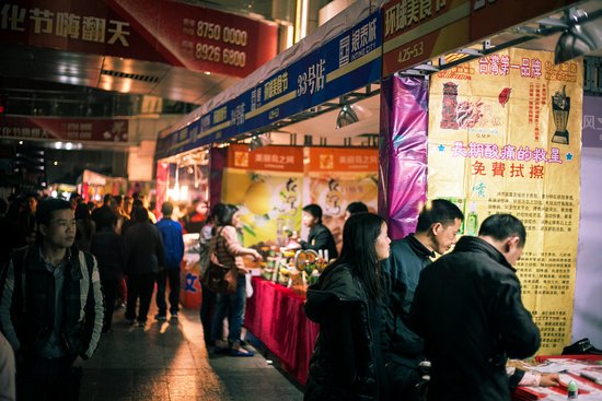 银泰城美食节 80-300㎡空中美食城进入抢铺倒
