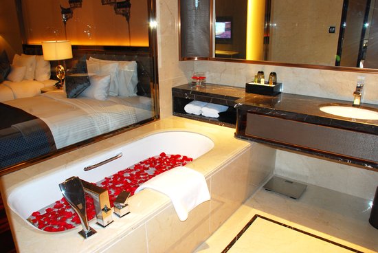 金华万达嘉华大酒店样板房七夕温情开放_频道