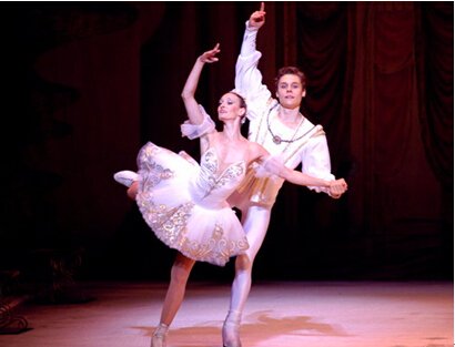 来了!32圈挥鞭转!