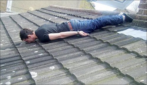 的恶搞行为和装死游戏 - 绝对灌水 - 香港大学中