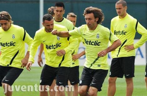 尤文20虎将战意杯决赛 皮耶罗领衔两铁闸缺阵