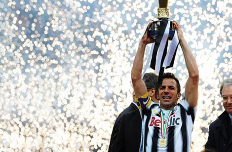 尤文图斯夺冠纪念DVD出炉 重温斑马美妙赛季