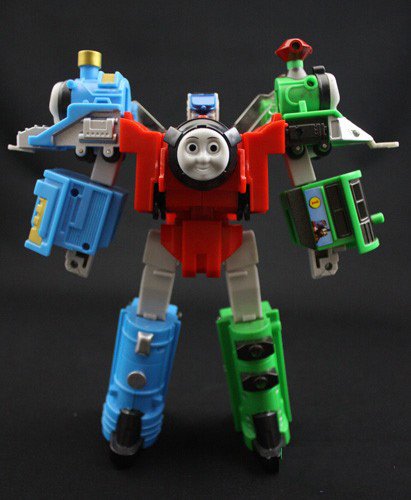 组图:无敌!托马斯机车组装的变形金刚