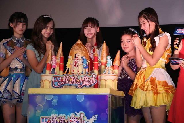 《巴啦啦小魔仙3》到沪 SNH48:吊威亚腿发抖_儿童_腾讯网