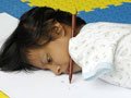 Fotók: mosolygós lányok a fogyatékossággal élő perui nélkül végtagok életre