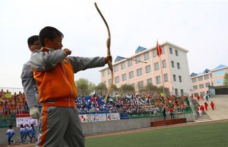 少数民族传统体育项目成为西宁小学运动会网