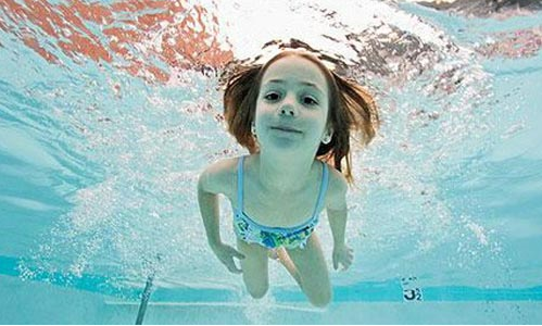 和新晋全民表情包傅园慧是是不是也让你产生了让孩子学习游泳的冲动呢