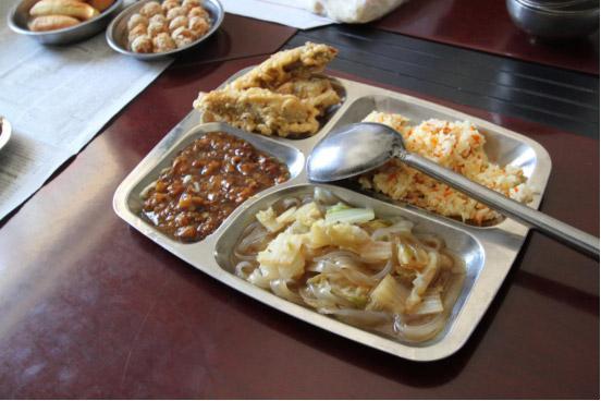 小企鹅乐园走进育强体育才艺幼儿园