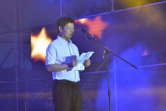 钟昀呈_钟昀呈收入(3)