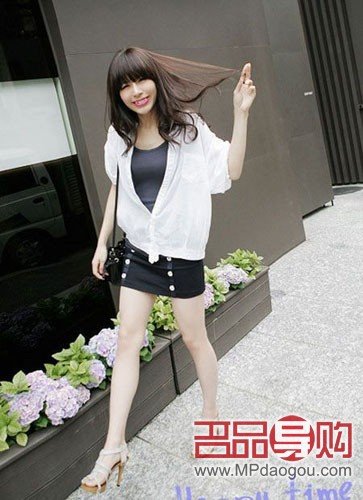 点击查看大图:夏日超级百搭衬衫怎么穿舒服又好看?[图]
