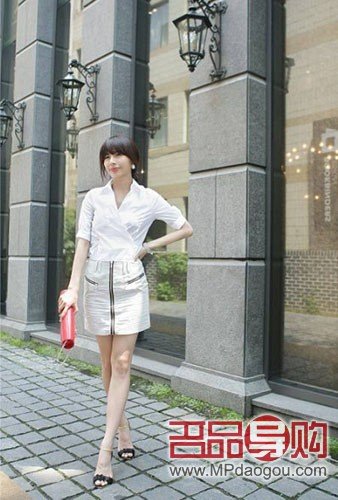点击查看大图:夏日超级百搭衬衫怎么穿舒服又好看?[图]