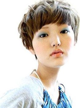 装可爱必选 3款短发藏年龄(组图)
