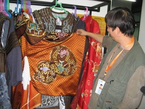 《图兰朵》进鸟巢服装更戏剧