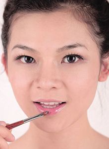 伪装美颜 揭开13个美妆秘诀