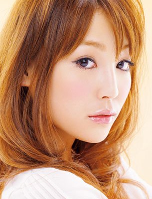 浪漫冬季 透明粉嫩妆去约会
