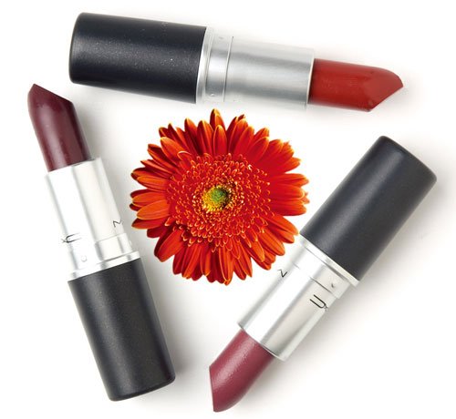 ���ʻ�ױƷ���飺�۸����ٱ� ���ǳɷ�һ��