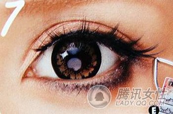 十步骤打造可爱日系大眼妆