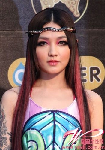 魔女变<em>妖女</em> 晓萱玩转<em>魅惑</em>妆_女性_腾讯网