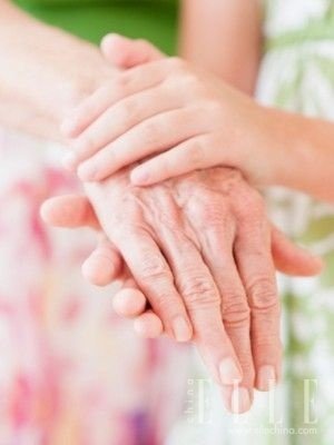 女人身体最先衰老的10个部位