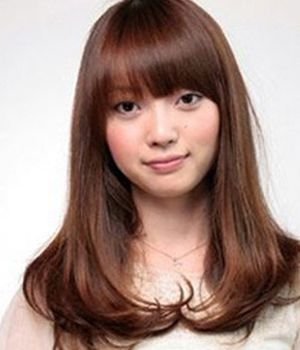 [美发]直发造型让甜美气质大增