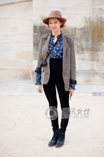 黑裤黑靴——潮流懒人巧过冬!