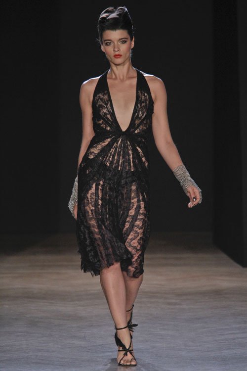 超模们分享派对小礼服搭配心得