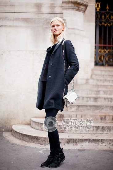 黑裤黑靴——潮流懒人巧过冬!