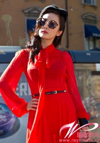 甜妞OUT 杨幂性感潮妆转型