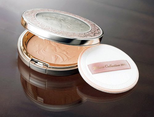 华丽蜕变 精选单品帮你打造完美金属妆容