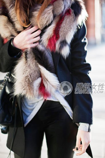 黑裤黑靴——潮流懒人巧过冬!