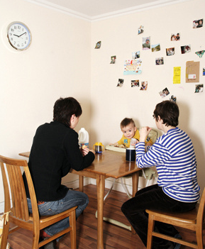 走进人工授精家庭：为何我们要一个自己的孩子