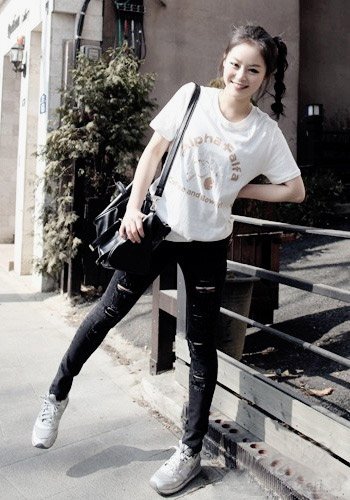 韩国萝莉示范清新韩式风格休闲搭配 (图2) 韩国萝莉示范清新韩式风格休闲搭配 (图2)