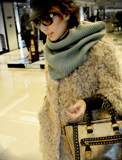 温暖毛毛外套 OL约会甜美UP