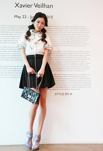 巧穿白衫装扮职场白雪公主 巧穿白衫成为职场白雪公主