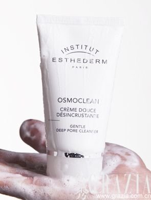 对症下药的毛孔清洁产品 消灭黑头出油毛孔