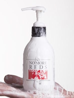 对症下药的毛孔清洁产品 消灭黑头出油毛孔