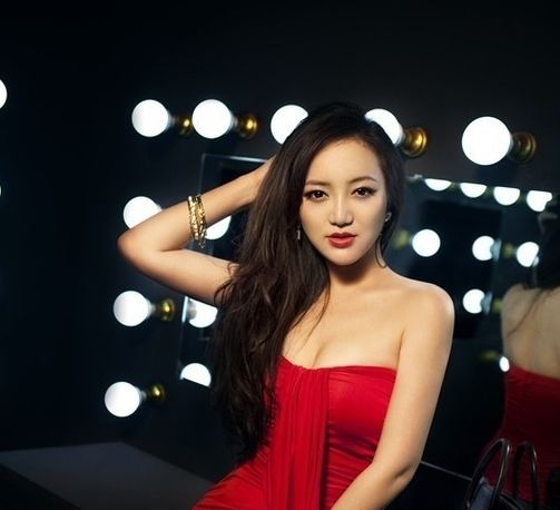 <em>戴</em>还是不戴?长期<em>戴胸罩</em>致乳腺癌_<em>女性</em>_腾讯网