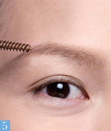 12招打造2010最新当道裸妆