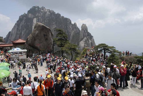 黄金周“三劫”婚礼 旅游 堵车 