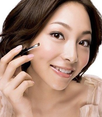 巧手教你画出深邃炯炯大眼妆