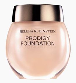 《GQ》杂志女郎装扮之道 性感妆容必备品推荐