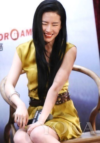 女星大笑坑爹表情纹<em>伤不起</em>_<em>女性</em>_腾讯网