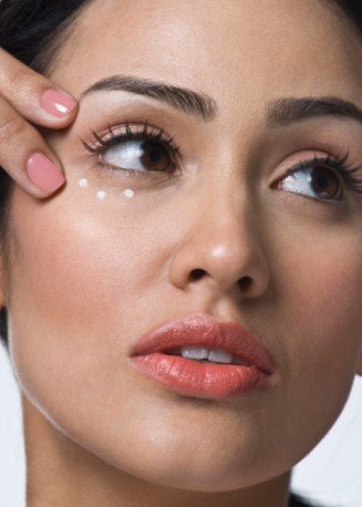 眼部保养秘诀分阶段护理 <wbr>让眼睛永保20岁