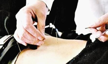 肌肉bl漫画图片_漫画肌肉男男被傉bl_bl肌肉受