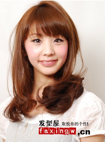 7款方脸女生最适合的发型(组图)